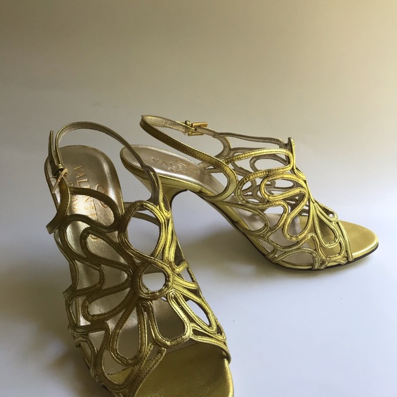 SOLD❗️❗️VALENTINO leather caged sandal high heels - Picture 15 of 16